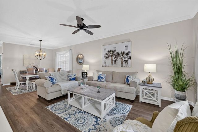 4 of 37 - 872 Nw Sarria Court, Port St. Lucie, FL