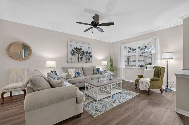 5 of 37 - 872 Nw Sarria Court, Port St. Lucie, FL