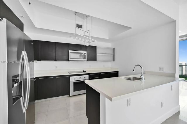 2 of 52 - 90 Sw 3rd Street #ph-17, Miami, FL