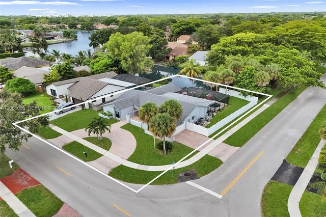 1221 Nw 78th Avenue, Plantation