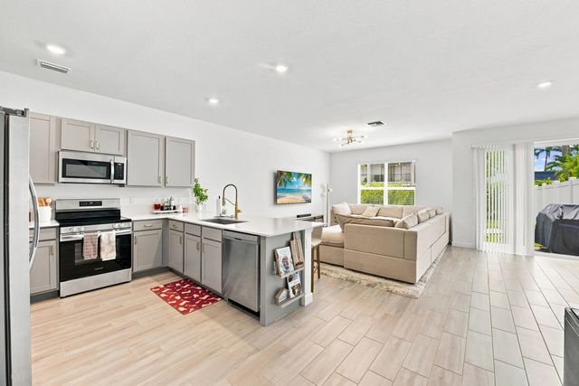 4 of 40 - 4341 Pond Lily Lane, Lake Worth, FL