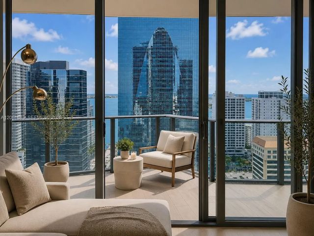 1300 S Miami Avenue #2704, Miami
