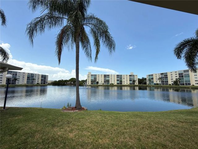3 of 17 - 141 Se 3rd Avenue #106, Dania Beach, FL