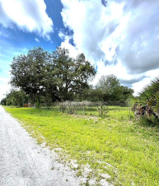 2 of 4 - 450 S Jinete Street, Clewiston, FL