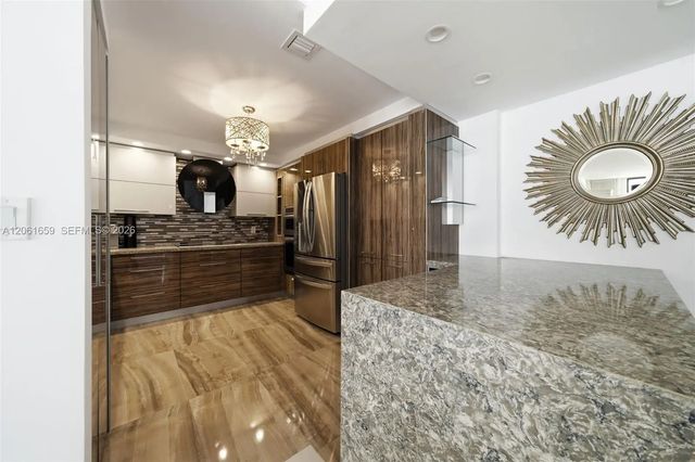 4 of 43 - 9801 Collins Avenue #10v, Bal Harbour, FL