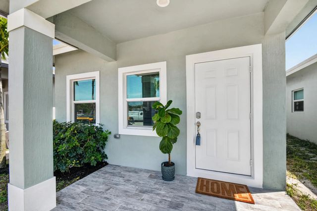 4 of 38 - 2694 Nokomis Avenue, West Palm Beach, FL