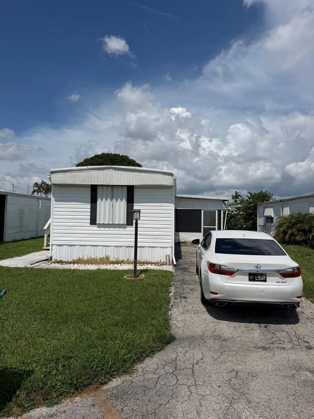 5251 Sw 22nd Avenue, Dania Beach