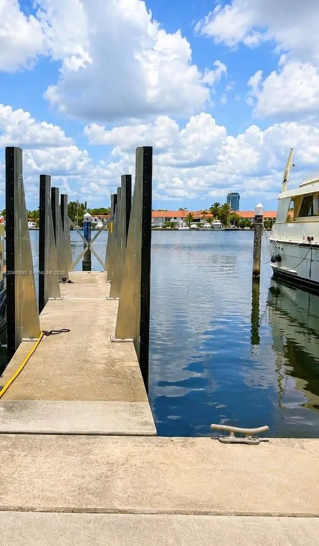 3 of 9 - 3601 Ne 207th Street, Aventura, FL