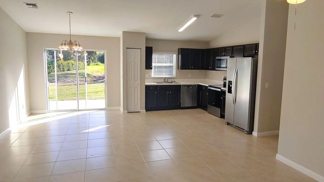 5 of 21 - 682 Sw Paar Drive, Port St. Lucie, FL