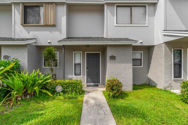 5 of 55 - 3703 Inlet Circle, Greenacres, FL