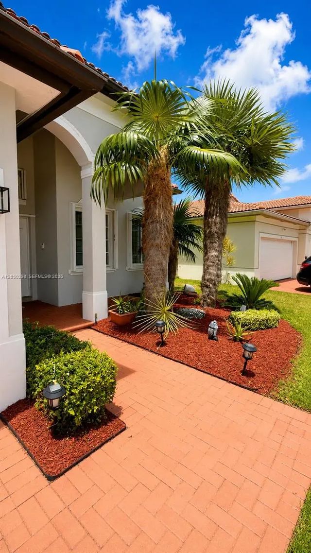 2 of 28 - 2116 Ne 38th Road, Homestead, FL