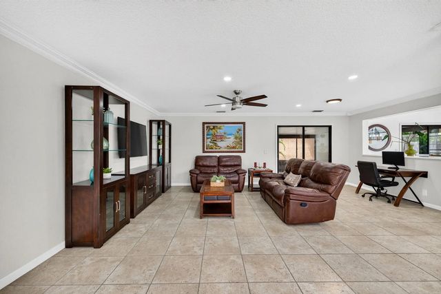5 of 76 - 4131 Nw 5th Drive, Deerfield Beach, FL