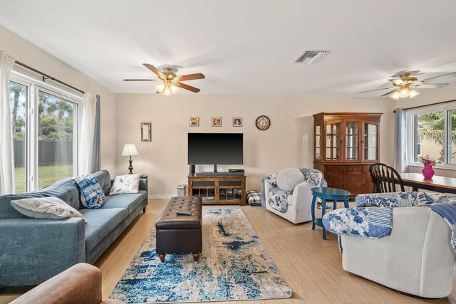 5 of 29 - 119 Lakeside Circle, Jupiter, FL