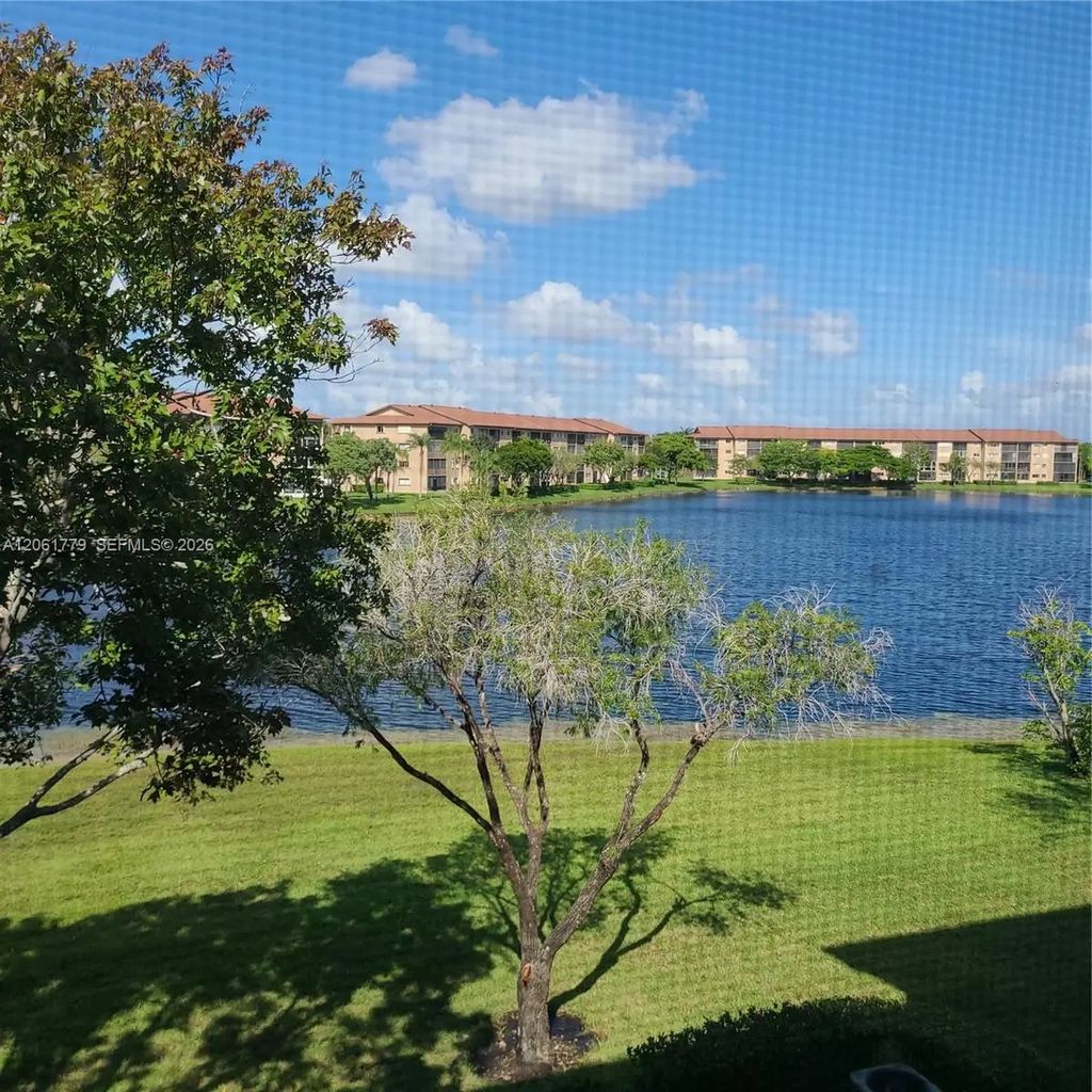 1351 Sw 141 Avenue #310-g, Pembroke Pines