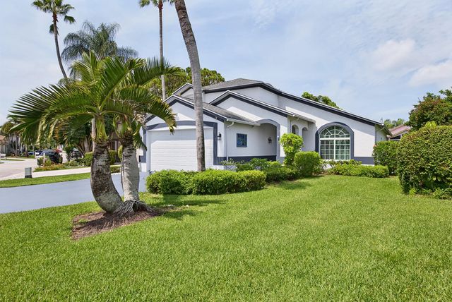126 Hammocks Drive, Greenacres