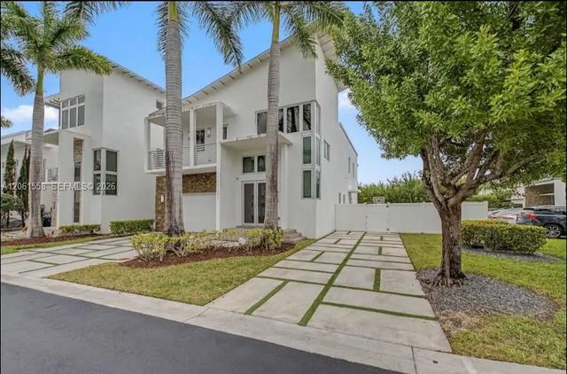 3341 Nw 84th Court, Doral