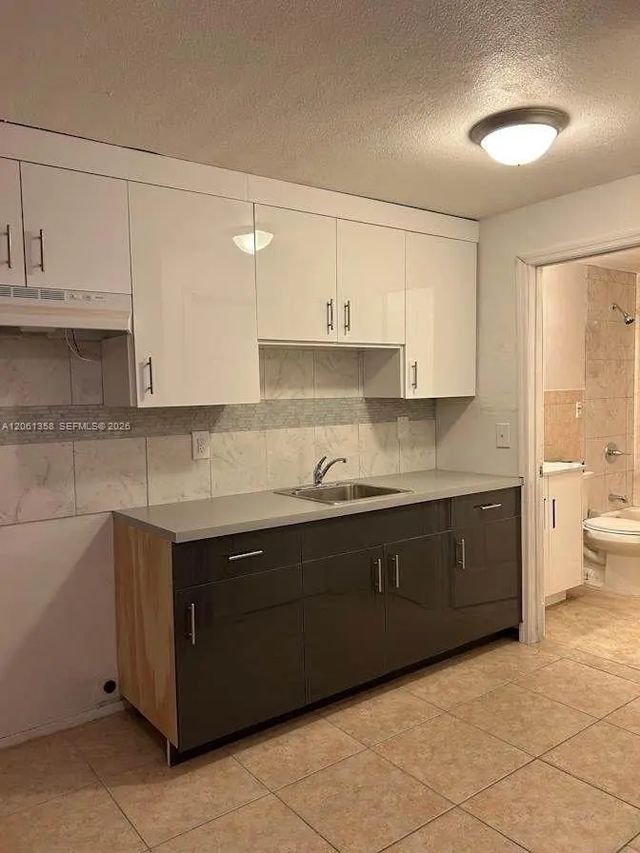4 of 11 - 236 Nw 9th Avenue, South Bay, FL