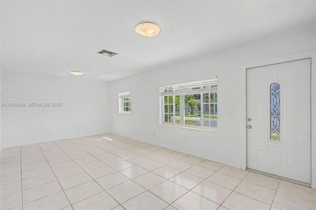 4 of 26 - 5360 W 2nd Avenue, Hialeah, FL
