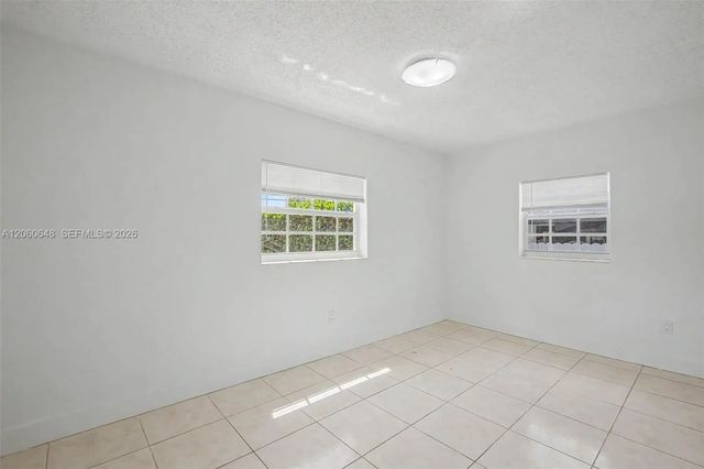 5 of 26 - 5360 W 2nd Avenue, Hialeah, FL