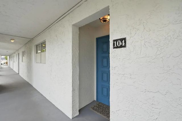 2 of 36 - 6100 Nw 44th Street #104, Lauderhill, FL