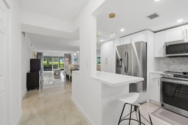 3 of 36 - 6100 Nw 44th Street #104, Lauderhill, FL