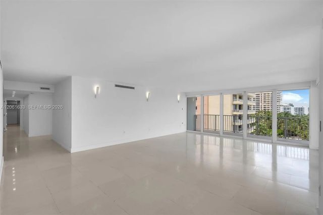 3 of 54 - 881 Ocean Drive #7h, Key Biscayne, FL