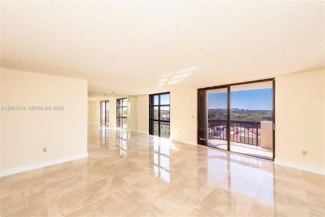 5 of 49 - 600 Biltmore Way #1014, Coral Gables, FL