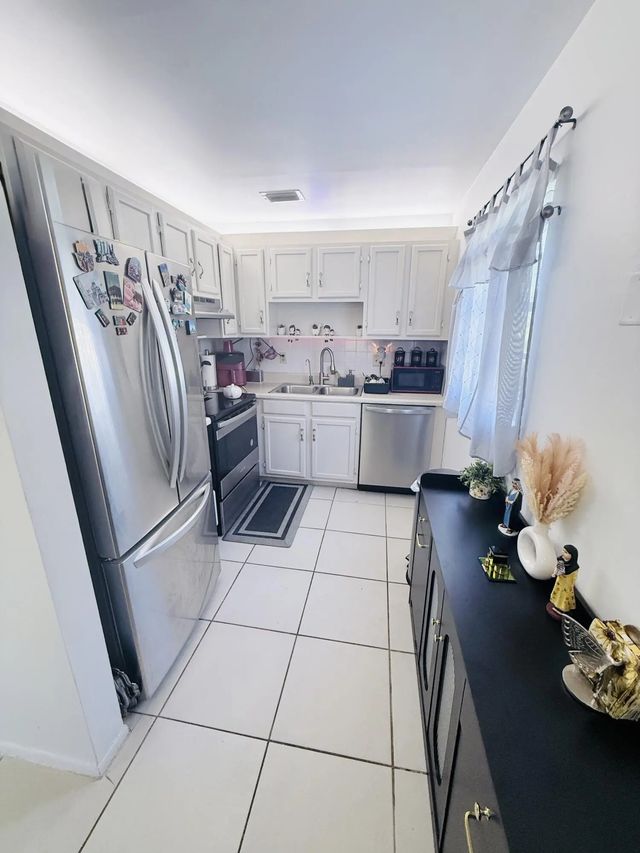 5 of 29 - 40 Woodland Drive #105, Vero Beach, FL