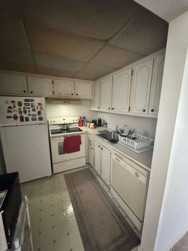 2 of 11 - 568 N Mansfield N #568, Boca Raton, FL