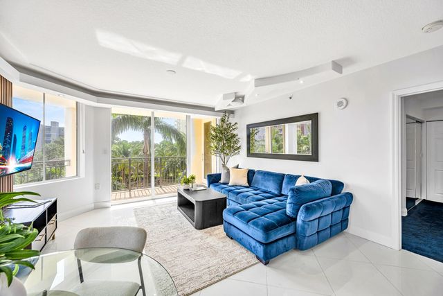 2 of 41 - 2011 N Ocean Boulevard #405, Fort Lauderdale, FL