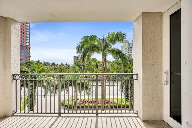 5 of 41 - 2011 N Ocean Boulevard #405, Fort Lauderdale, FL