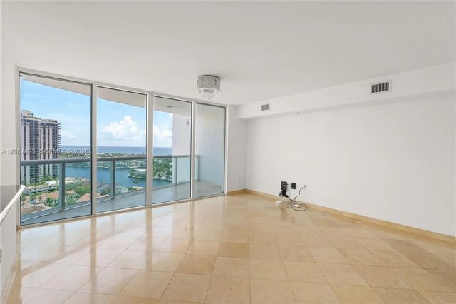 3 of 36 - N/A, Aventura, FL