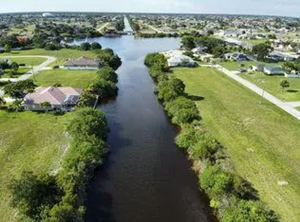 1316 Nw 9th Avenue, Cape Coral