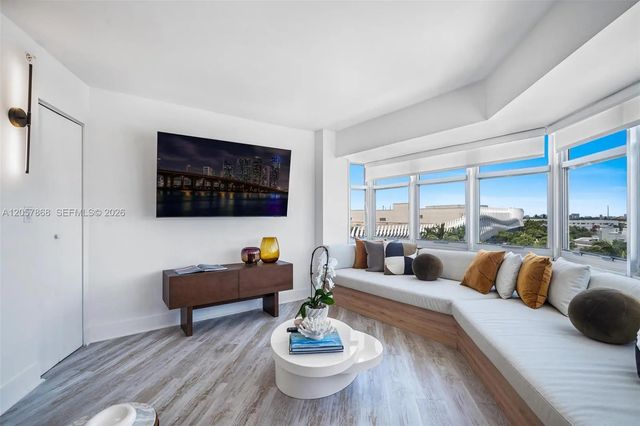 3 of 29 - 1881 Washington Avenue #8c, Miami Beach, FL