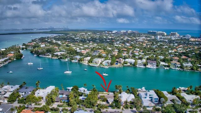 631 N Mashta Drive, Key Biscayne