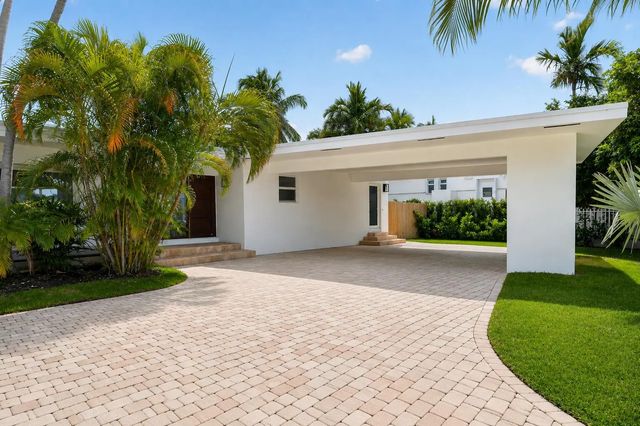 3 of 49 - 631 N Mashta Drive, Key Biscayne, FL