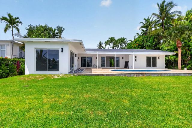 5 of 49 - 631 N Mashta Drive, Key Biscayne, FL