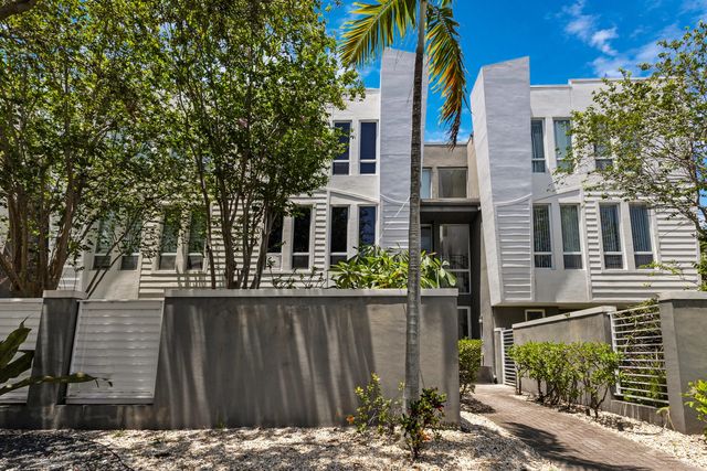 711 Se 16th Court, Fort Lauderdale