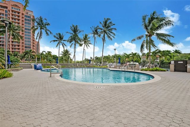 3 of 20 - 90 Edgewater Drive #501, Coral Gables, FL