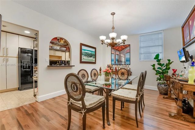 5 of 20 - 90 Edgewater Drive #501, Coral Gables, FL