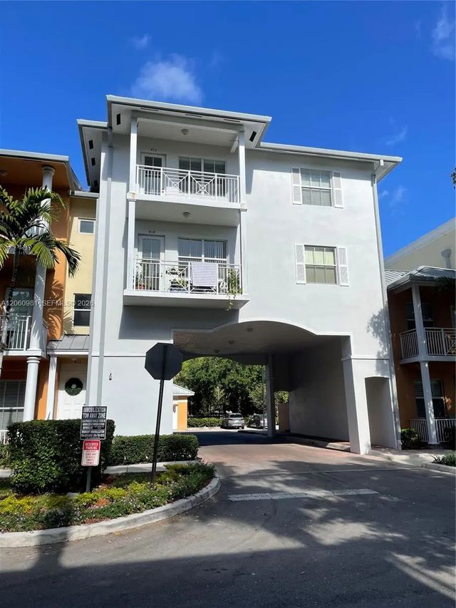 412 Sw 13th Terrace #412, Fort Lauderdale