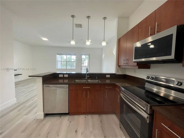 3 of 39 - 412 Sw 13th Terrace #412, Fort Lauderdale, FL