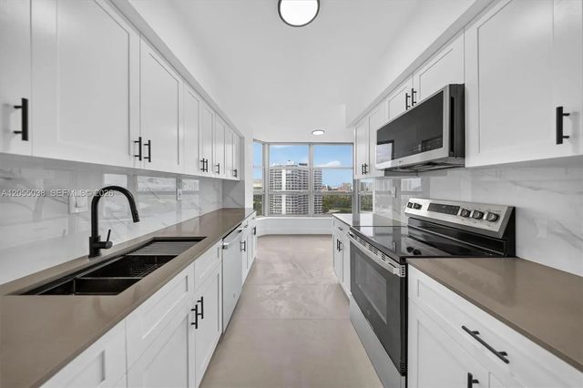 4 of 45 - 3530 Mystic Pointe Drive #1606, Aventura, FL
