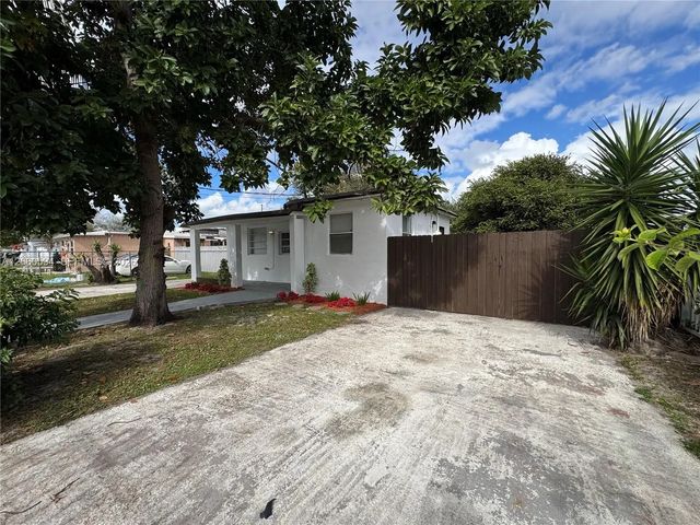 4 of 11 - 2381 Nw 153rd Street, Miami Gardens, FL