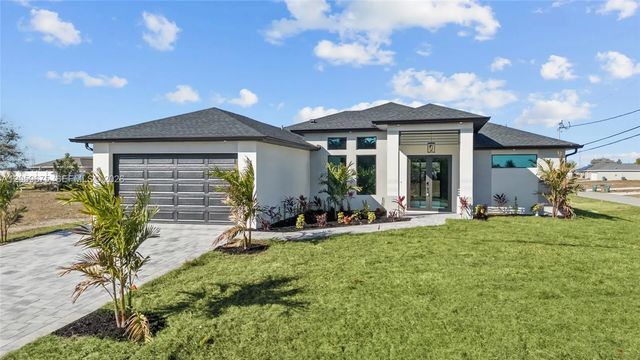 3 of 31 - 1430 6th Place, Cape Coral, FL