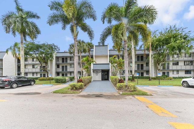 2 of 42 - 4411 Trevi Court ##105, Lake Worth, FL