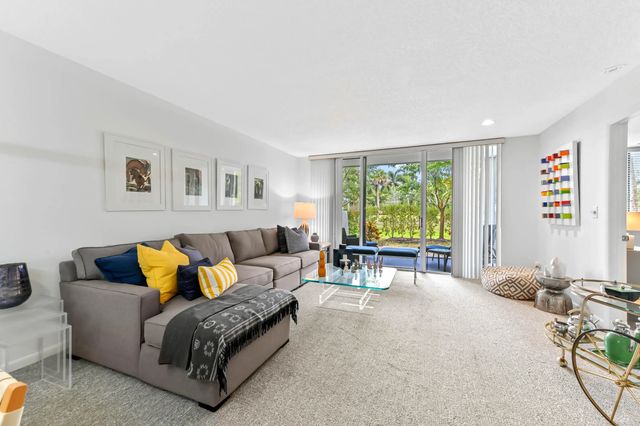 5 of 42 - 4411 Trevi Court ##105, Lake Worth, FL
