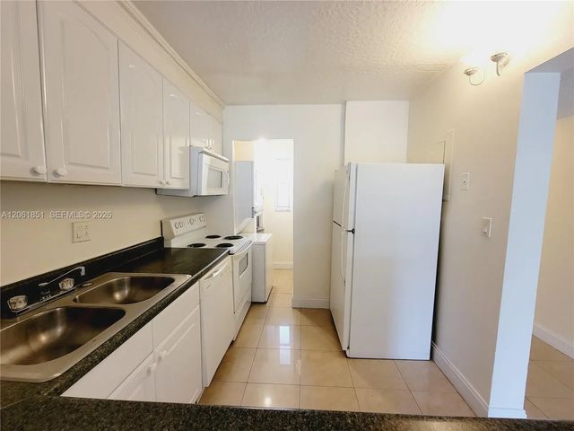 4 of 23 - 8040 N Colony Circle N #108, Tamarac, FL