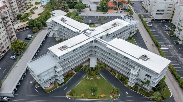 3 of 37 - 3500 S Ocean Boulevard #405, South Palm Beach, FL