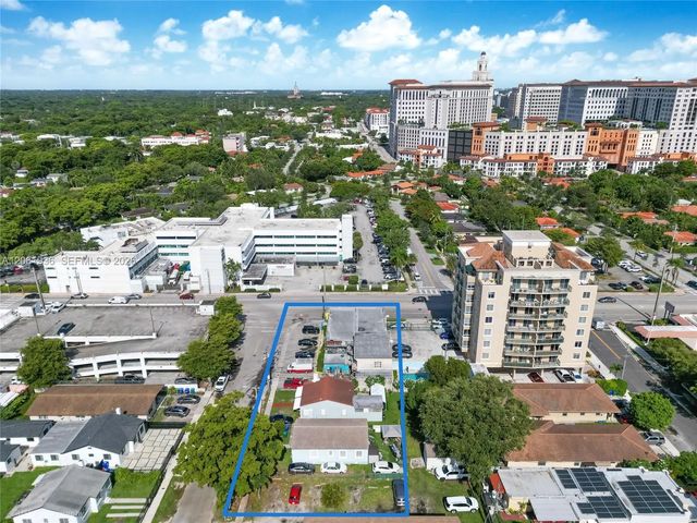 2537 Sw 37th Avenue, Miami